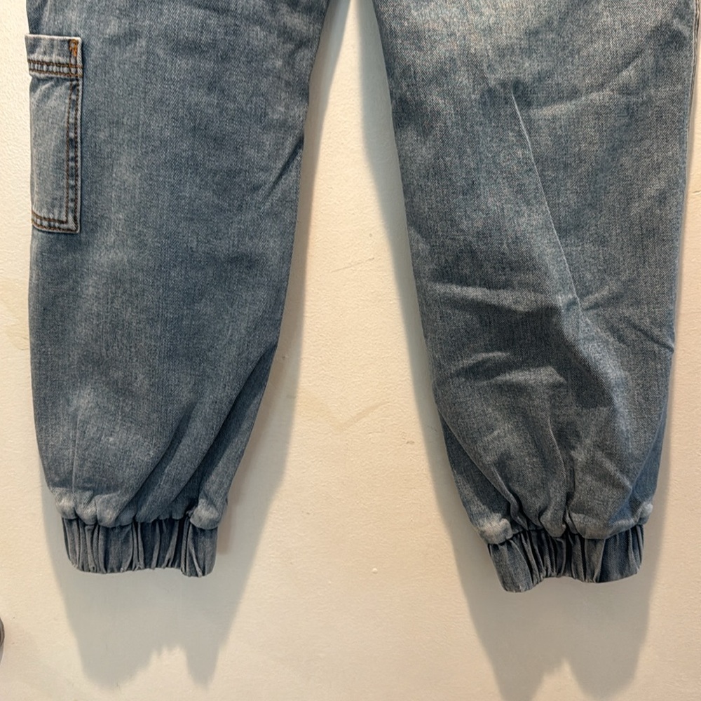 BDG Jogger Style Jeans - Picture 9 of 10